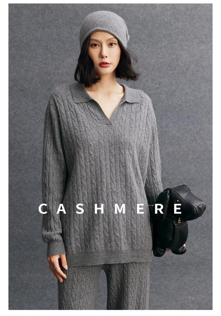 Autumn/Winter 2025 Women's Loose Cashmere V-Neck Cable Knit Sweater - Long Sleeve Pullover