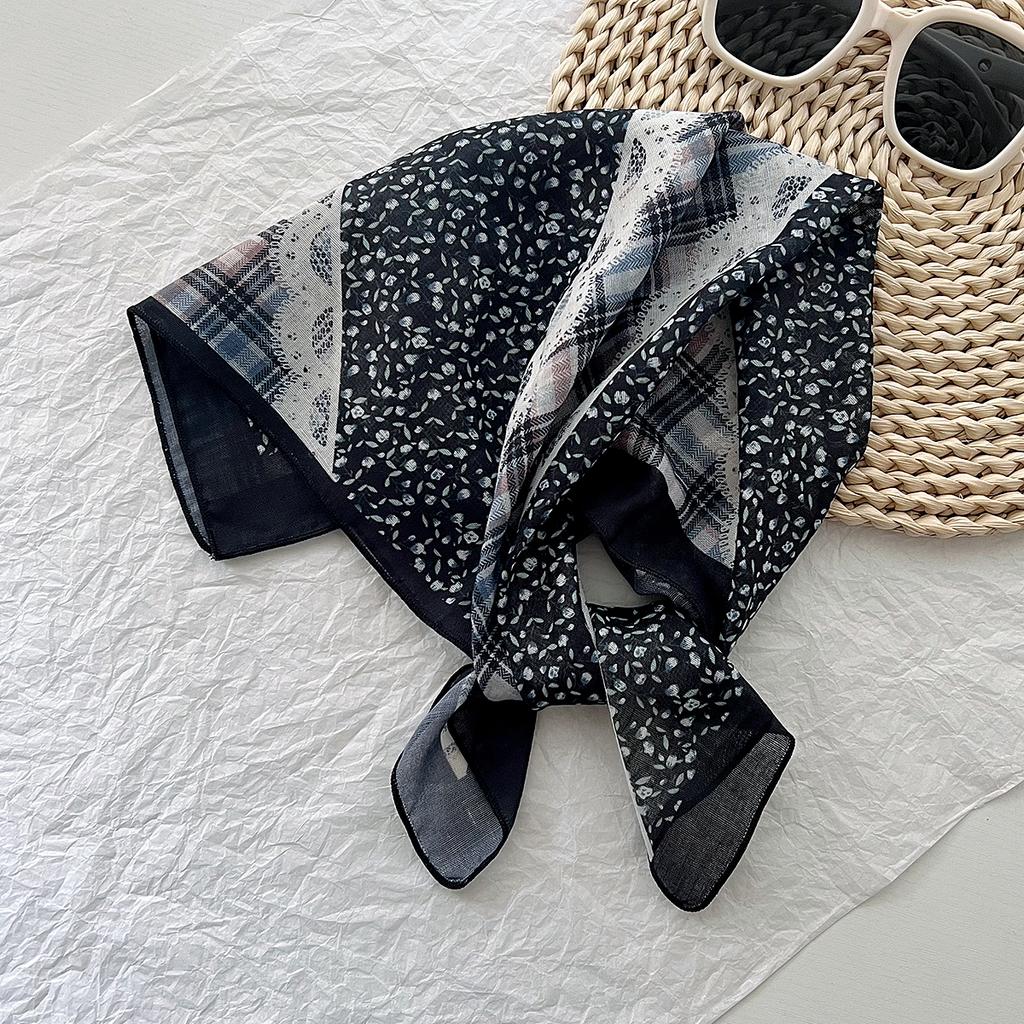 1116 Korean version of the new cotton and linen small square scarf women travel pastoral style photo small headscarf seaside versatile sunscreen scarf