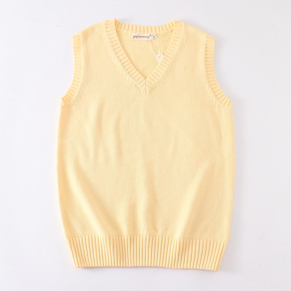 

Жіночий в язаний жилет у британському студентському стилі з V-подібним вирізом Triple Extra Large