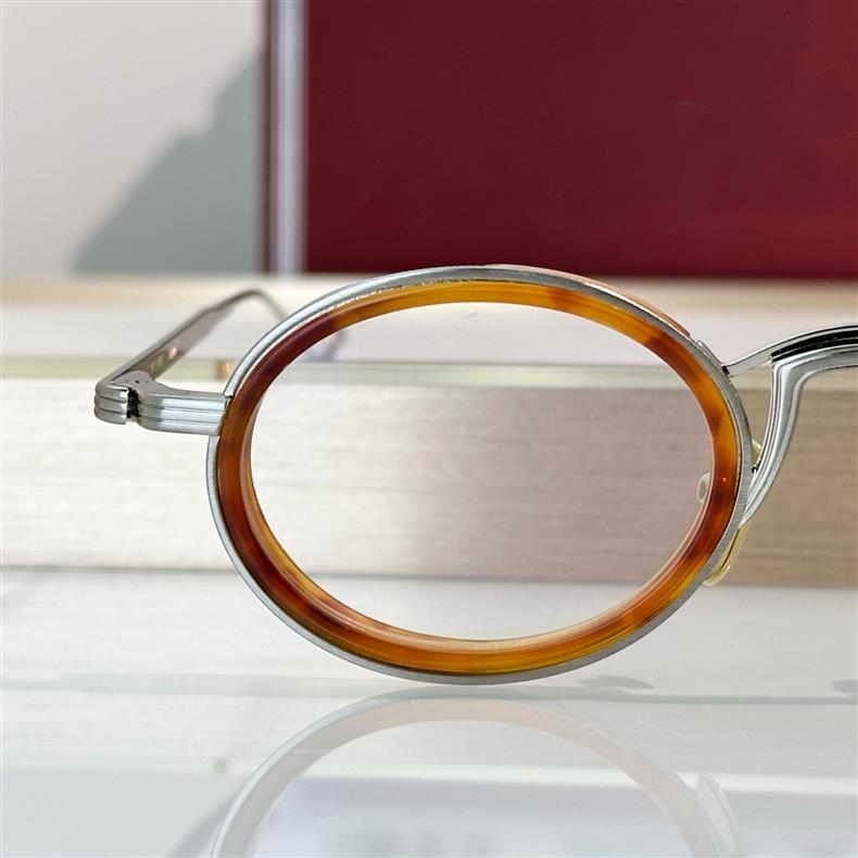 VARDA JMM Oval Metal Sunglasses: Handmade, Unisex, Trendy, Versatile for Casual Wear and Vacation Parties