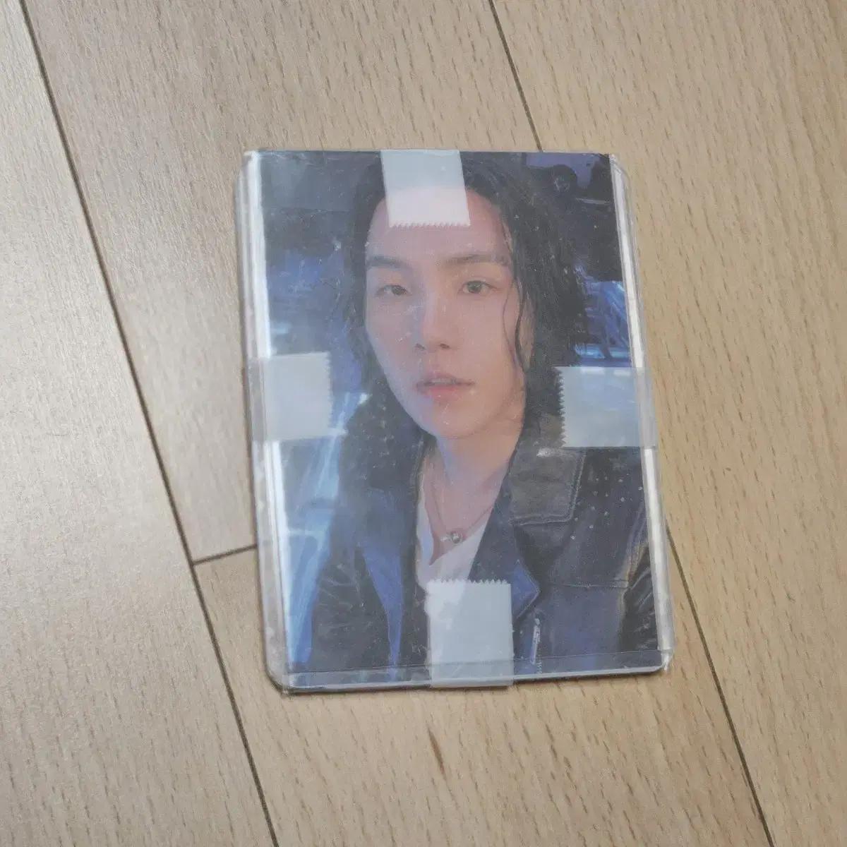 

Sugar D-day Shirt Photocard Bts