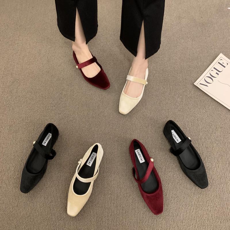 Retro Pearl Niche Golden Velvet One-word Buckle with Mary Jane Shoes Women's Flat Thick Heel Medium Heel Square Head Single Shoes Burgundy