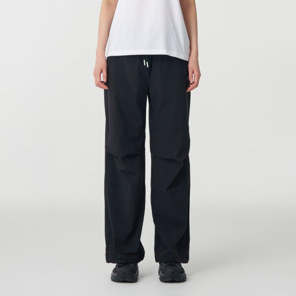 Kolon Sports Women Loose Fit Parachute Pants Tvpnm25692blk blacks/L