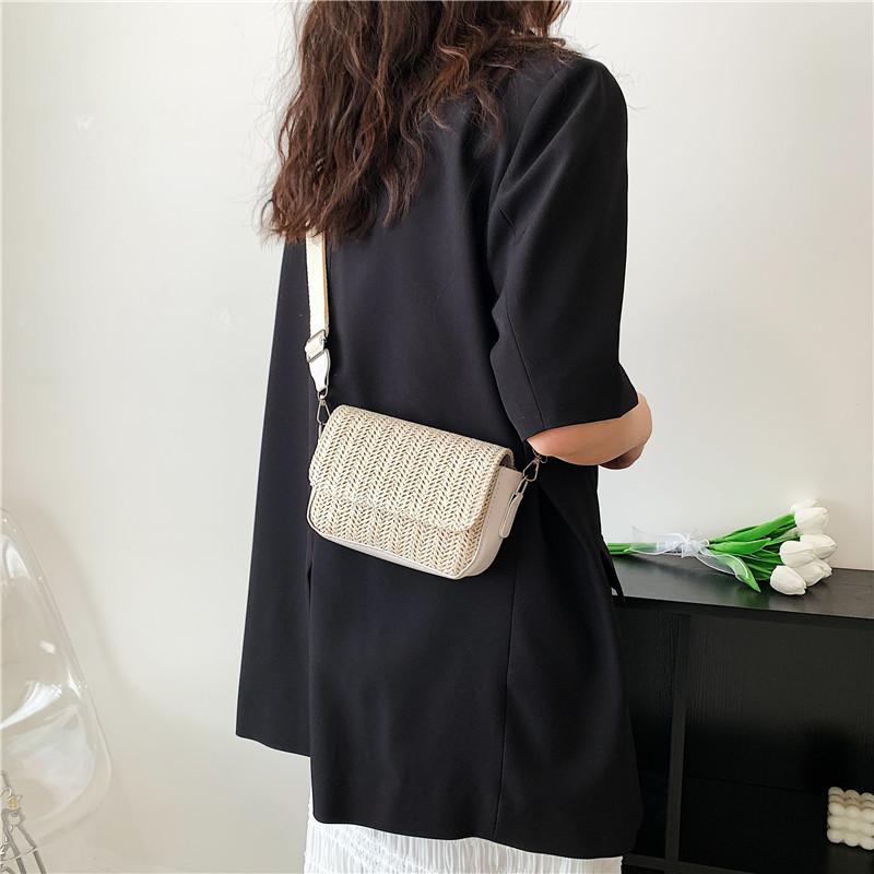 Fashionable Retro Single Shoulder Bag Modern Chic Crossbody Handbag For Women