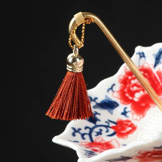 Umbrella-Shaped Ceramic Tea Infuser with Rotating, Chinese Blue & White Ceramic Strainer for Loose Leaf Tea, Kung Fu Tea Filter, Elegant Gift for Tea