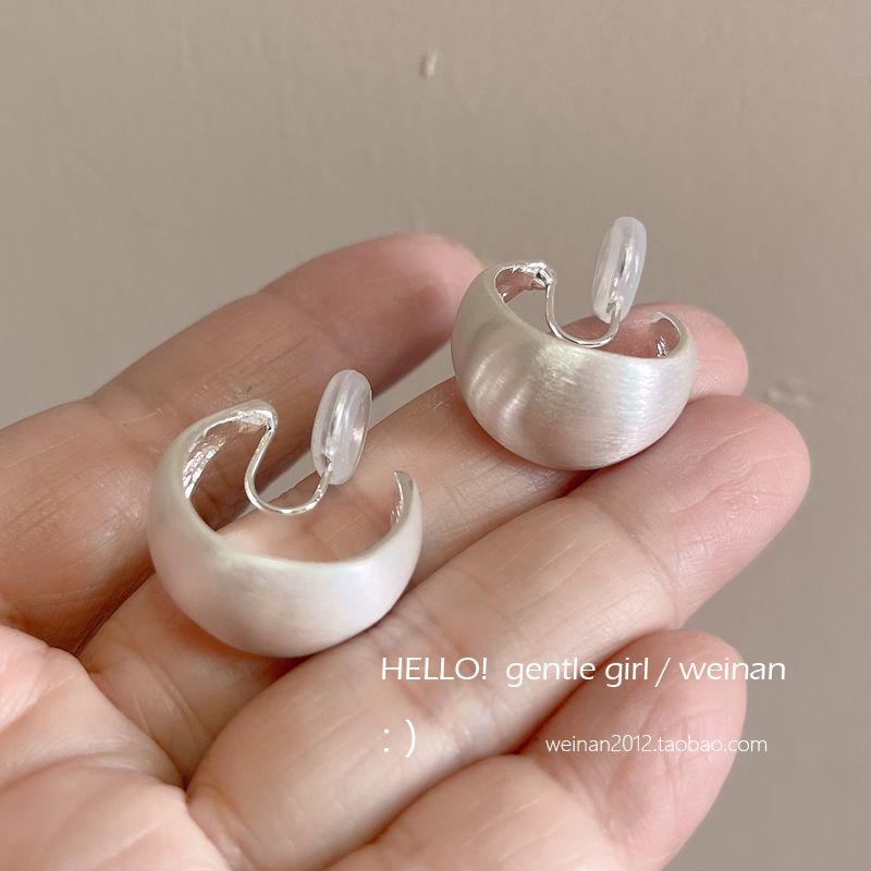 

Retro Hong Kong Style Mosquito Coil Ear Clip Spring and Summer Geometric C- Ring Fancy Niche Style Elegant Easiest for Match Female Earrings Ornament A pair of silver mosquito coil ear clips