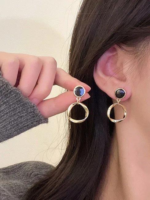 Light, High-end Earrings, Trendy Earrings, Retro Temperament Earrings
