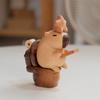 Walnuss & Buche Magnetisches Capybara auf Toilettensitz Set, Kreative Holz-Heimdekoration Geschenk, Goldene Sandelholzfigur