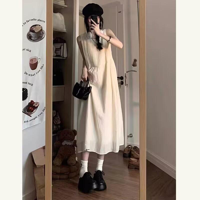 

Solid color sleeveless vest dress women s 2025 summer new seaside vacation round neck high-end long dress 2XL