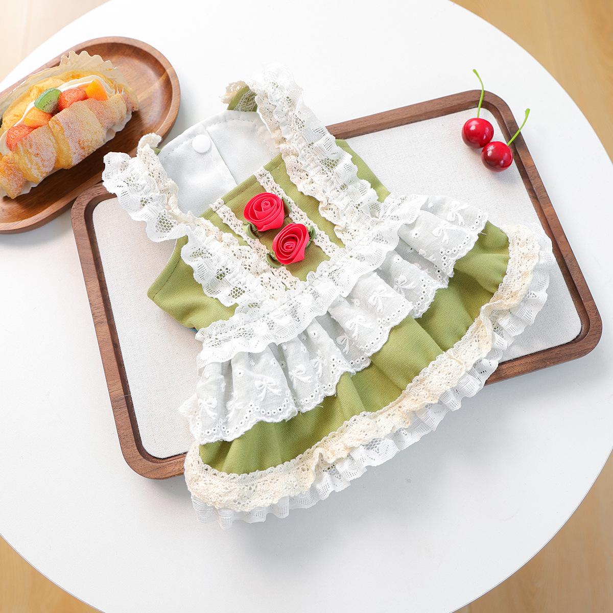 

Pet clothes autumn and winter new small dog puppies happy dog cat warm and comfortable green field rose lace skirt xl-bust size54, length 40cm, about 7-9kg