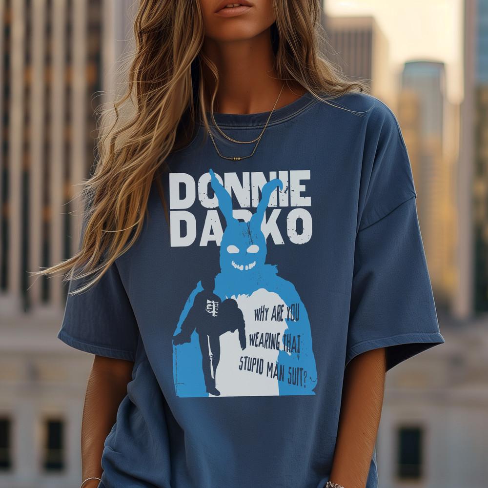 Donnie Darko TShirt  Jake Gyllenhaal#039;s Iconic Film Debut Unisex T-Shirt XXL