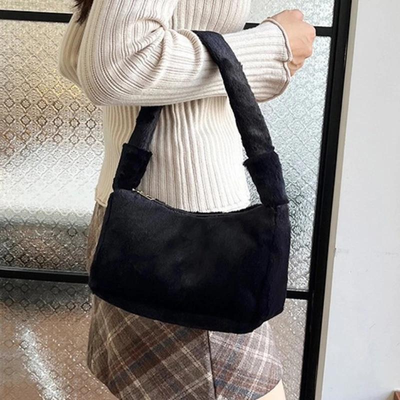 Casual Small Tote for Women Stylish Plush Purses and Handbags Designer Bags for Women Shoulder Bags