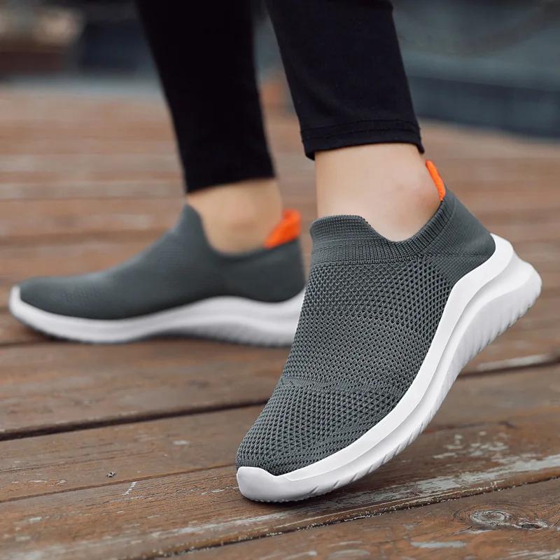Fashion 2024 New Comfortable High Shoes Man and Womens Size 35-44 Classic Sneakers Durable White Flat Canvas Shoes