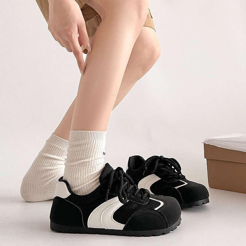 Board shoes casual versatile spring and autumn 2025 new great-looking moral training shoes women's breathable thin-soled sports shoes white shoes