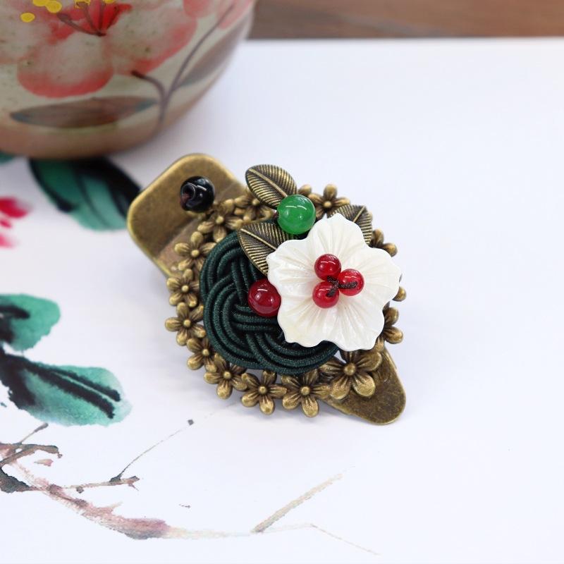 Retro Handmade Agate Shell Brooch Women's Versatile Literary and Multi-purpose Silk Scarf Cardigan Clip Hairpin with Accessories
