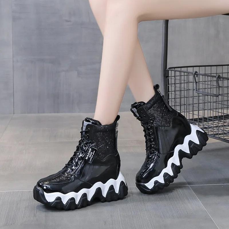 Móda 7CM Podzimní Bling Kožené Boty Klínkové Podpatky Dámské Kotníkové Boty Vysoké Šněrovací Platformové Tenisky Zimní Červené Motorkářské Boty Dámské Boty