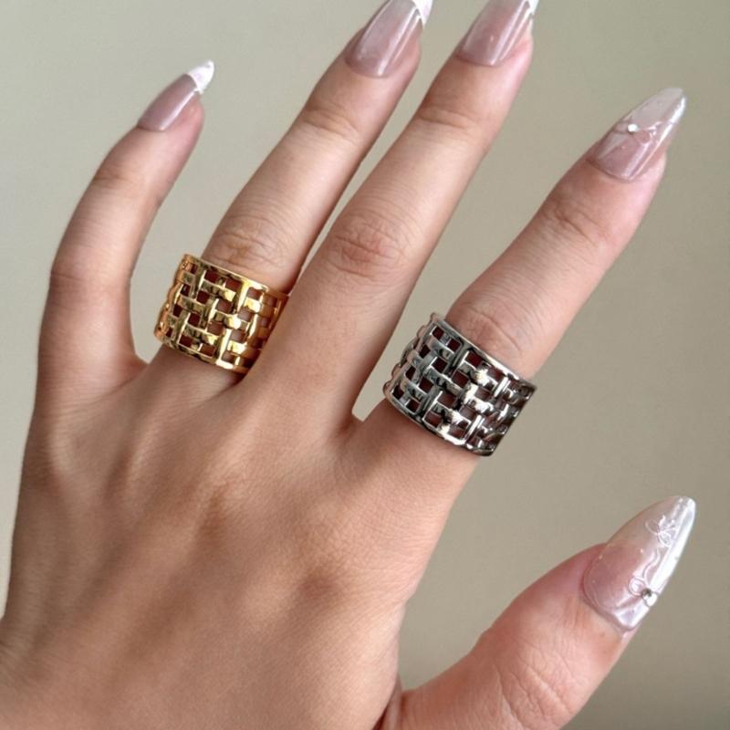 Waffle Hollow Design Ring Lightweight Comfort Fit Geometric Wedding Band Fashion Jewelry for Everyday Wear