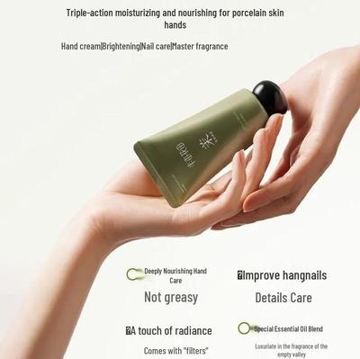 Halb-Acre-Feld Ätherisches Öl Handcreme