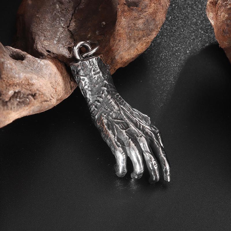 Vintage Gothic Demon Hand Nero Demon Buster Necklace Pendant Men's Personality Cool Punk Jewelry Halloween Gift