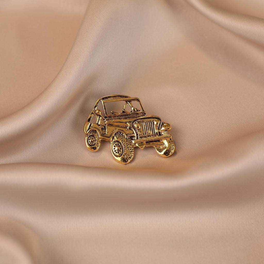 Elegant Pearl Brooch for Women's Suits - High-End Jewelry Pin