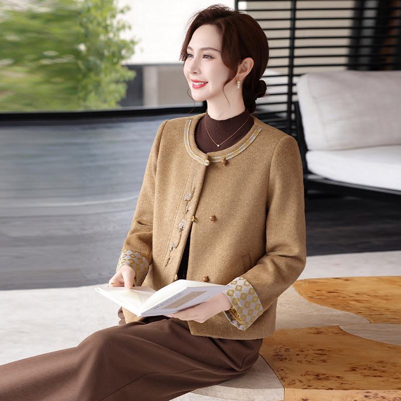 

2026 Spring Woolen Coat: New Chinese-Style Wedding Outfit for Mothers-in-Law, Perfect for Middle-Aged and Elderly Women 2XL (120-135 kg) жёлтый/тыква