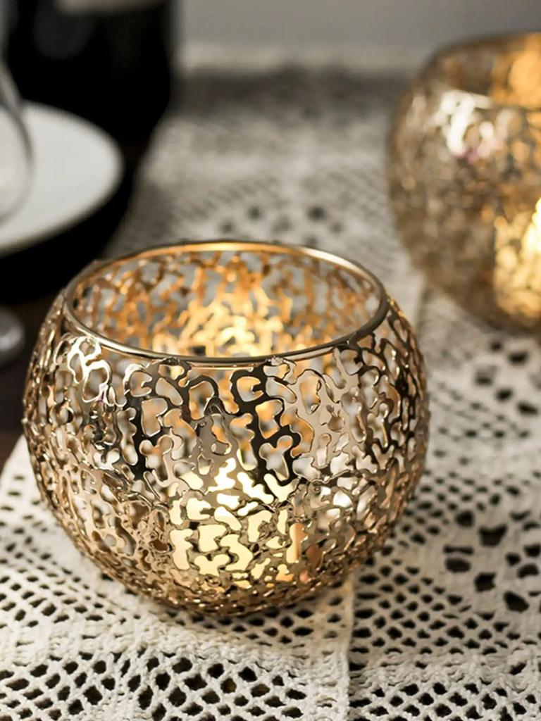 Leeseph Gold Metal Candle Holders Vintage Hollow-Out Candlestick Decor Votive Candle Holders Tealight Desktop Candle Holder