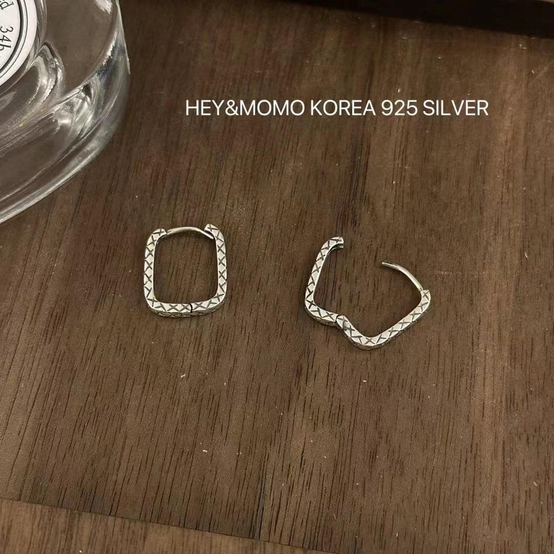 

Korean S925 Sterling Silver Argyle U-shaped Earrings & Ear Cuffs Sterling Silver 925