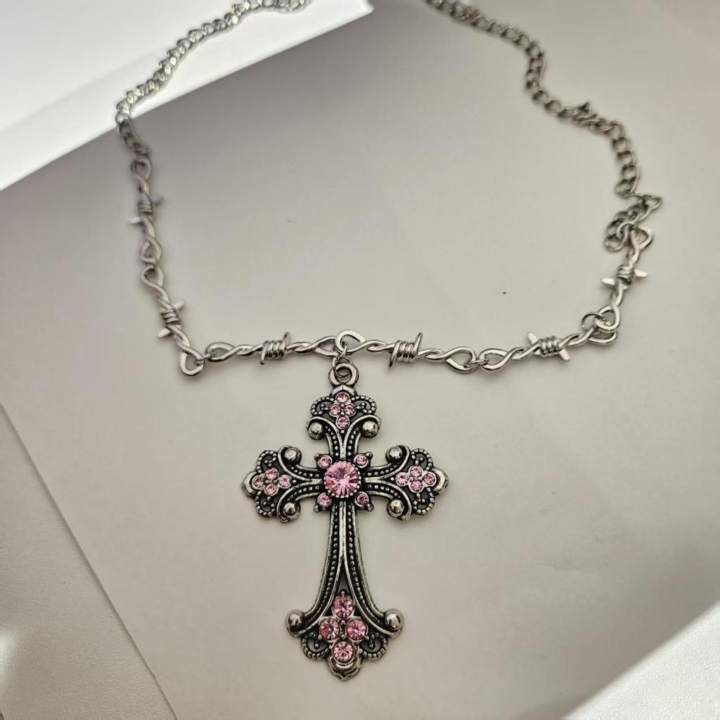 Gotische Y2K Hart & Vleermuis Kruis Hanger Ketting met Zwarte Kralen