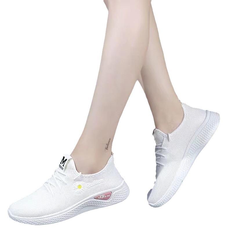 Little white shoes women's casual one-pedal breathable running shoes flying weaving casual soft-soled square dance mother shoes