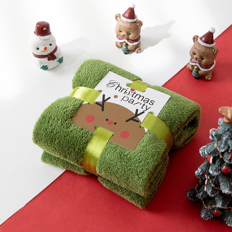 Christmas Holiday Towel With Coral Fleece Material For Festive Gift Giving