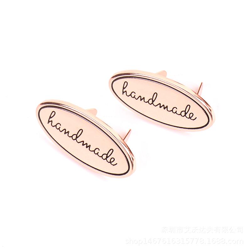 5Pc Hand Made Metal Labels Gold Silver Color Craft Garment Labels Tags For Bags Purse Hand Made Letter Printed Diy Sewing Labels