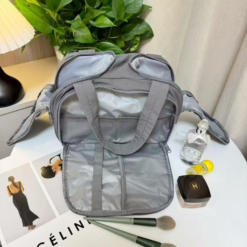 MDNG Large Capacity Travel Cosmetic Bag