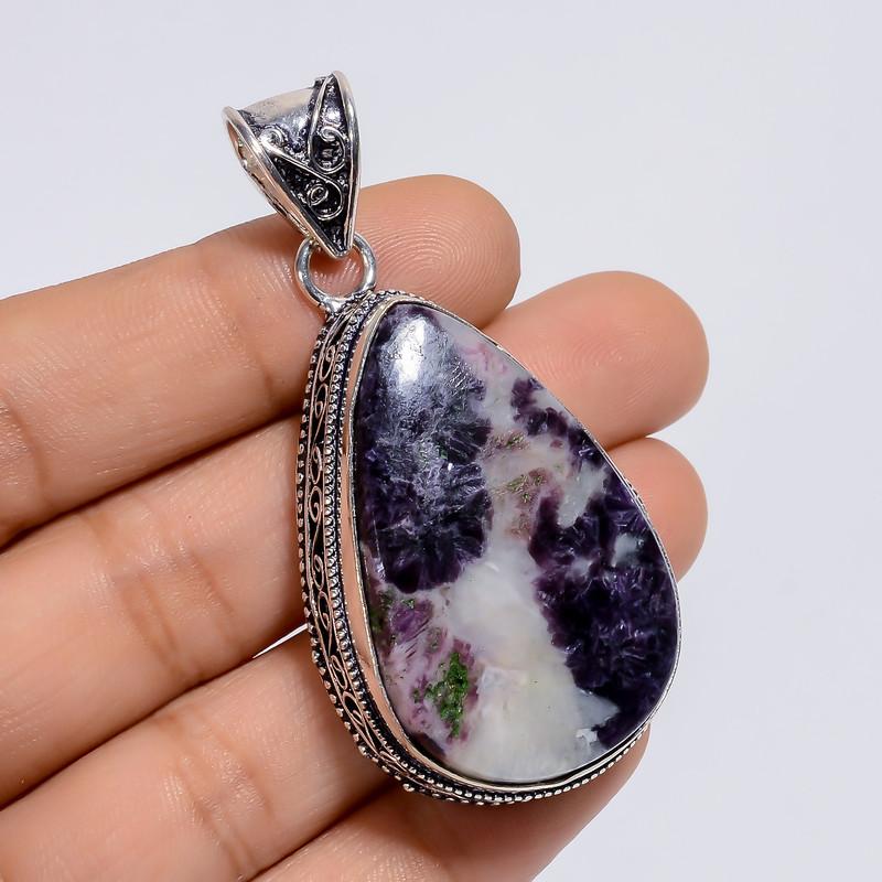 

Gold-Plated Chain Pendant for Girlfriend with Adjustable Fit and Timeless Appeal 6-8