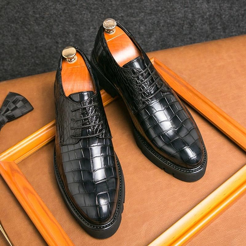 Fashion New 2025 Crocodile Pattern Men Dress Shoes Thick Bottom Heightening Rubber Sole Comfortable Casual Leather Footwear