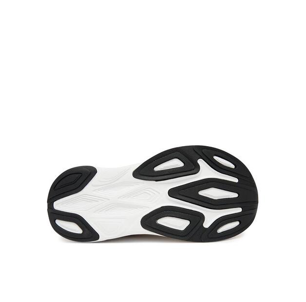 Беговые кроссовки New Balance More V6