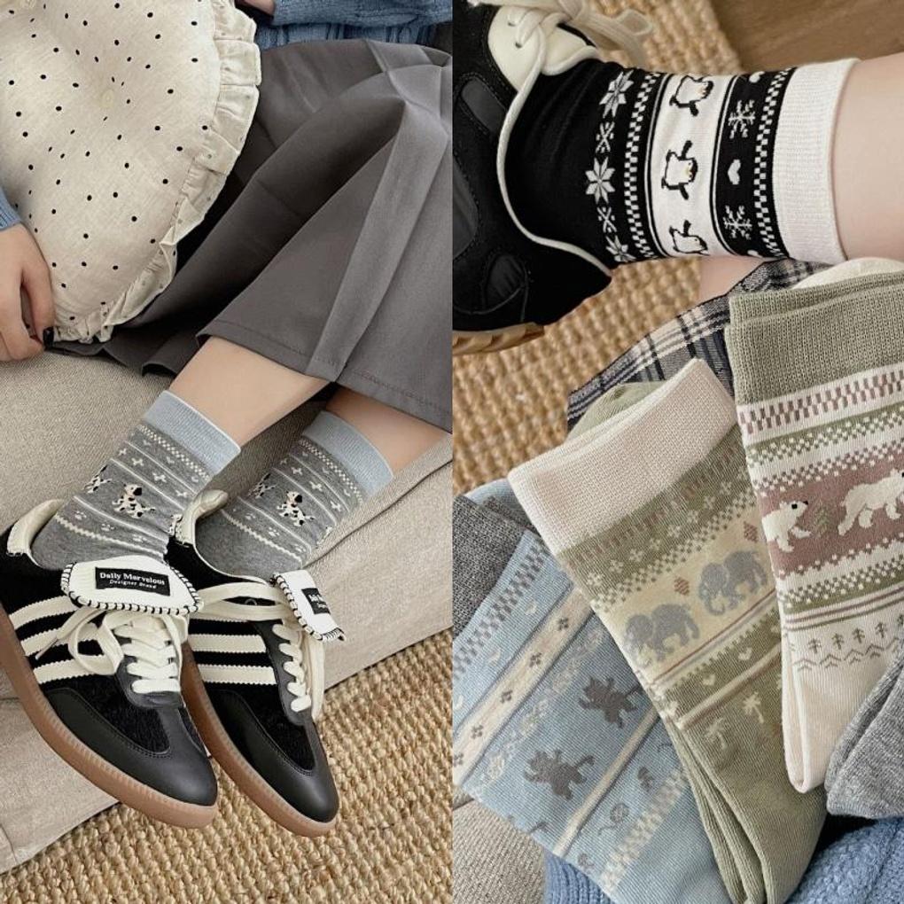 Women s Winter Animal Character Two-Tone Socks gray