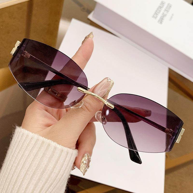 

JYL TS Sunglasses Large Cat Eye Diamond Pearl Metal/90264 B-5343 жасмин