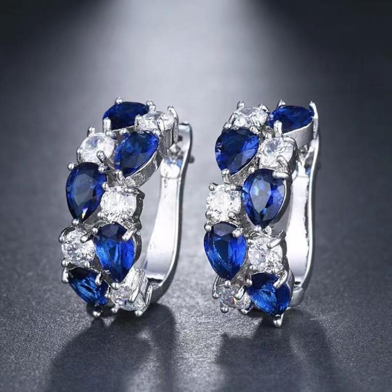 Mona Lisa Crystal Zircon Ladies Ear Buckles, Pop Earrings