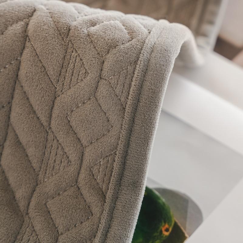 Simple Plush Sofa Cushion Solid Color All-Season Universal Seat Cushion Modern Non-Slip Sofa Cover Retro Cushion Cover Towel