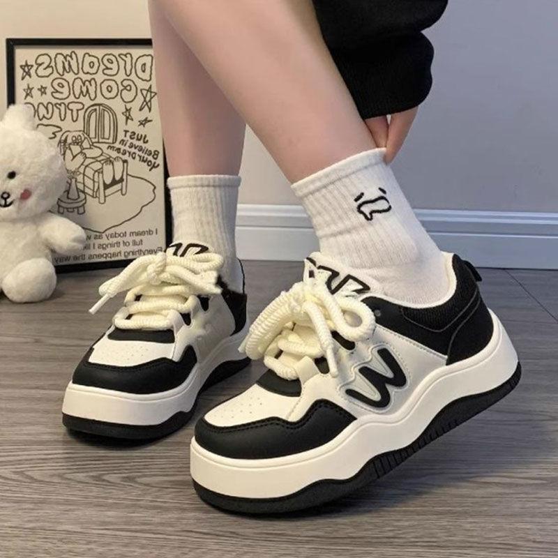 Niche Original Women's Shoes Casual Shoes Women's Board Shoes American Retro Bread Shoes Women's Spring Black and White Panda Student Shoes