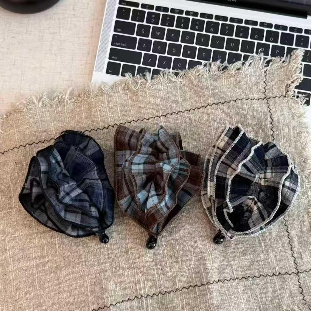 Plaid Flower Hair Clip: Elegant Women's Banana Clip for Chic Updos and Ponytails