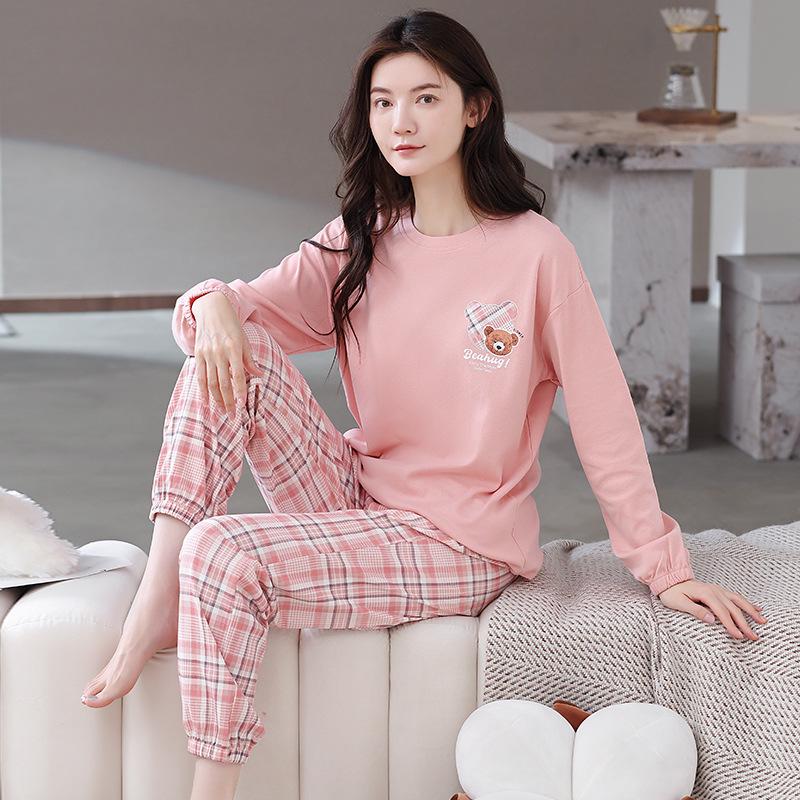 100% Cotton Women's Pajama Set – Breathable, Sweat-Absorbent, Long Sleeve Crew Neck for Indoor & Outdoor Wear (Autumn/Winter)