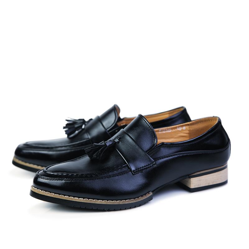 

Korean version of the trend Bullock fringe pointed slip-on men s leather shoes new low top hair stylist fashion shoes 39