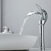 Robinet de Lavabo pour Salle de Bain - Design Élégant, Eau Froide et Chaude - Chromé, Haut