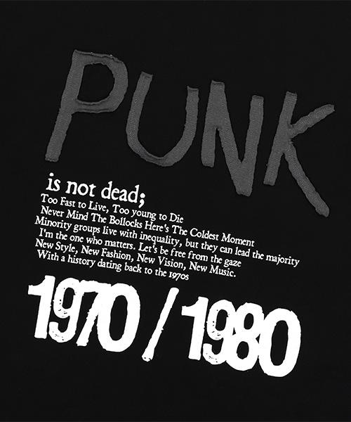 THE COLDEST MOMENT Tcm Punk T (Black)