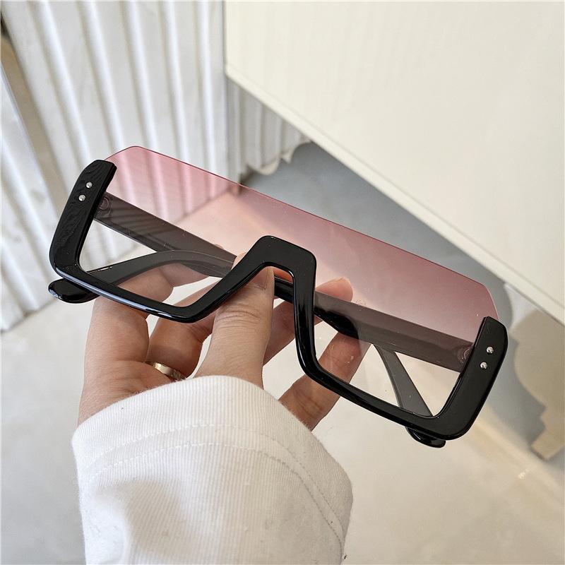 

Жіночі Модні Квадратні Сонцезахисні Окуляри з Великою Оправою Жіночі Окуляри для Відпочинку та Занять Спортом на Відкритому Повітрі Чоловічі Окуляри для Захисту від УФ-Випромінювання Окуляри Uv400 As shown in the figu