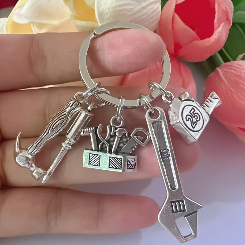 Father s Day Tool Keychain: Hammer, Wrench & Screwdriver Pendant серебряный