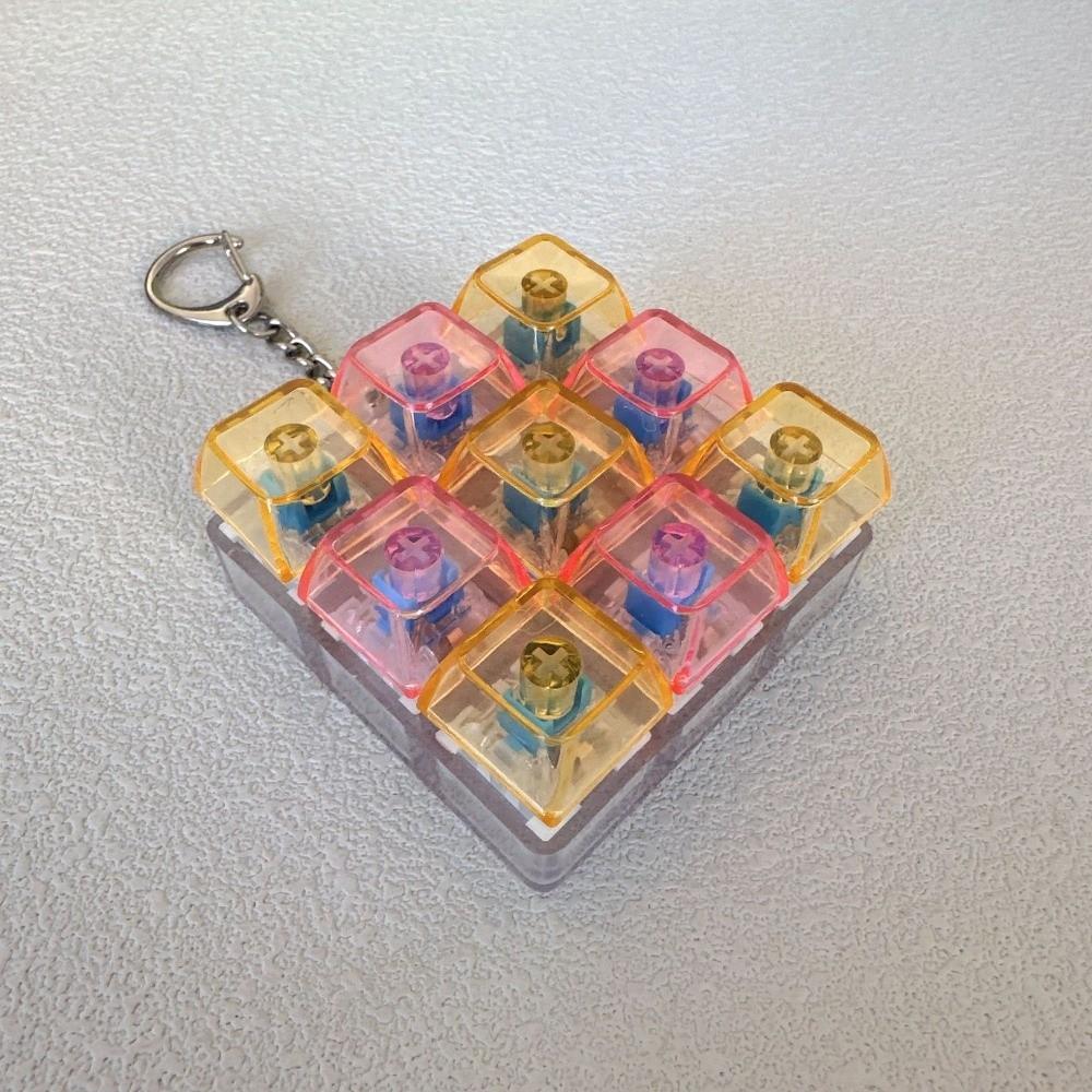 Decompression 9 Keys Keyboard Keychain Key Button Transparent Keycap Keychain Pass The Time Stress Relief Clicker Adult