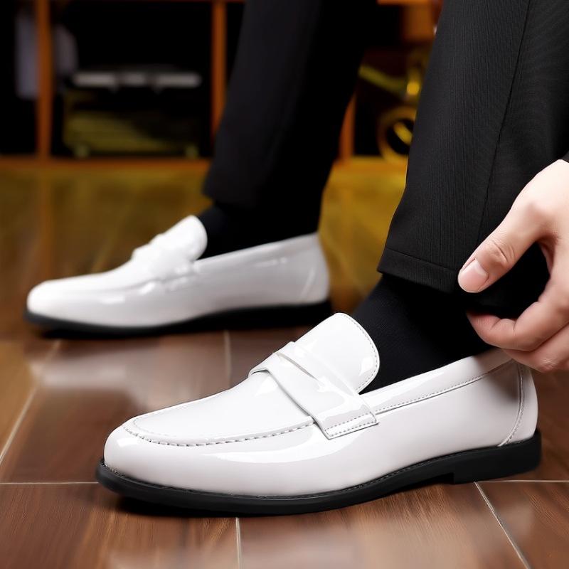 New Designer Men's Pointed Glossy Patent Leather Wedding Shoes Male Casual Penny Loafers Formal Dress Footwear Zapatos Hombre