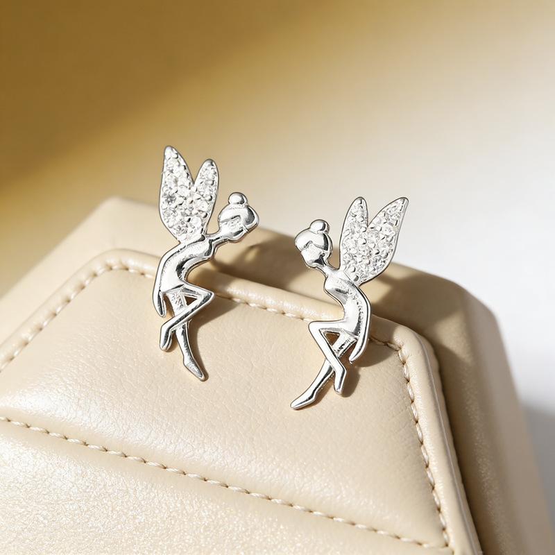 

New Diamond-encrusted Elf 925 Sterling Silver Jewelry Exquisite Micro-inlaid Zircon Angel Stud Earrings 3897 срібний